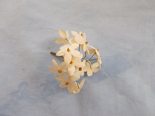 alter kleiner Strauß Papierblumen OF-A306